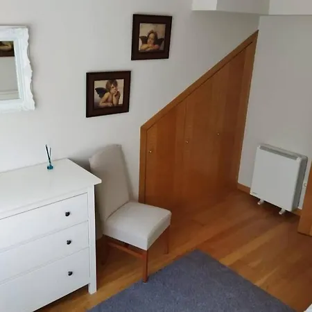 Appartamento ático Céntrico Y Funcional Con Terraza Situado Frente Al Puente De La Toja Y Al Paseo Marítimo De O Grove. Ideal Para Familias O Grupos. O Grove