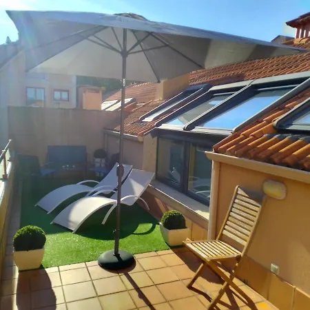 Atico Centrico Y Funcional Con Terraza Situado Frente Al Puente De La Toja Y Al Paseo Maritimo De O Grove. Ideal Para Familias O Grupos. * 오그로브