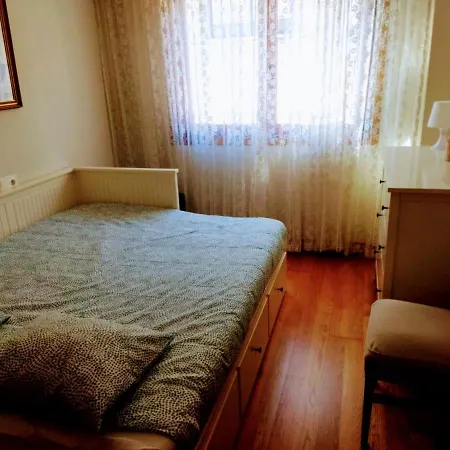 ático Céntrico Y Funcional Con Terraza Situado Frente Al Puente De La Toja Y Al Paseo Marítimo De O Grove. Ideal Para Familias O Grupos.