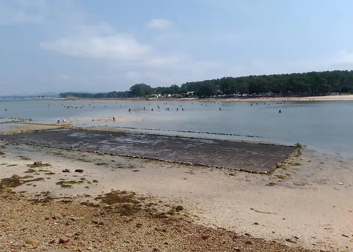 Appartement ático Céntrico Y Funcional Con Terraza Situado Frente Al Puente De La Toja Y Al Paseo Marítimo De O Grove. Ideal Para Familias O Grupos.