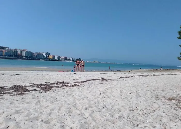 ático Céntrico Y Funcional Con Terraza Situado Frente Al Puente De La Toja Y Al Paseo Marítimo De O Grove. Ideal Para Familias O Grupos. Appartement *