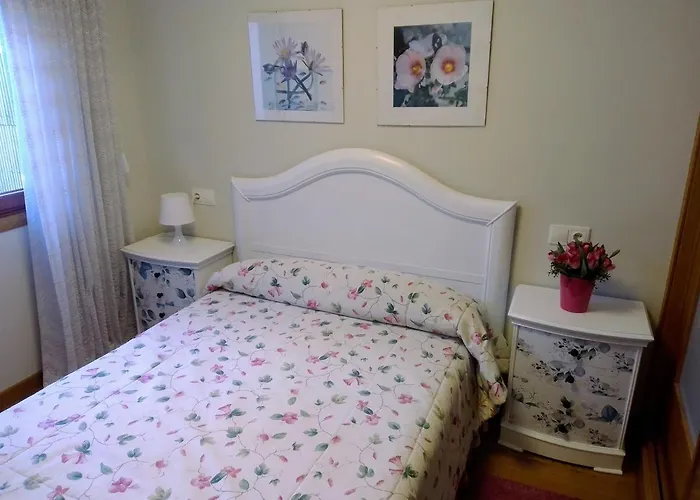 Appartement ático Céntrico Y Funcional Con Terraza Situado Frente Al Puente De La Toja Y Al Paseo Marítimo De O Grove. Ideal Para Familias O Grupos. *